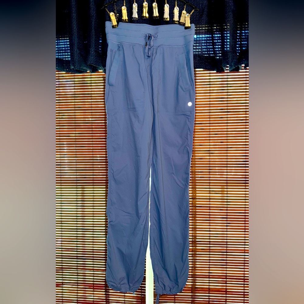Lululemon Dance Studio Mid-Rise Pant in Oasis Blue, size 4